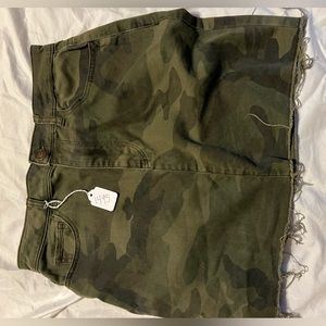 EUC Hollister Denim skirt. Size 3/26.